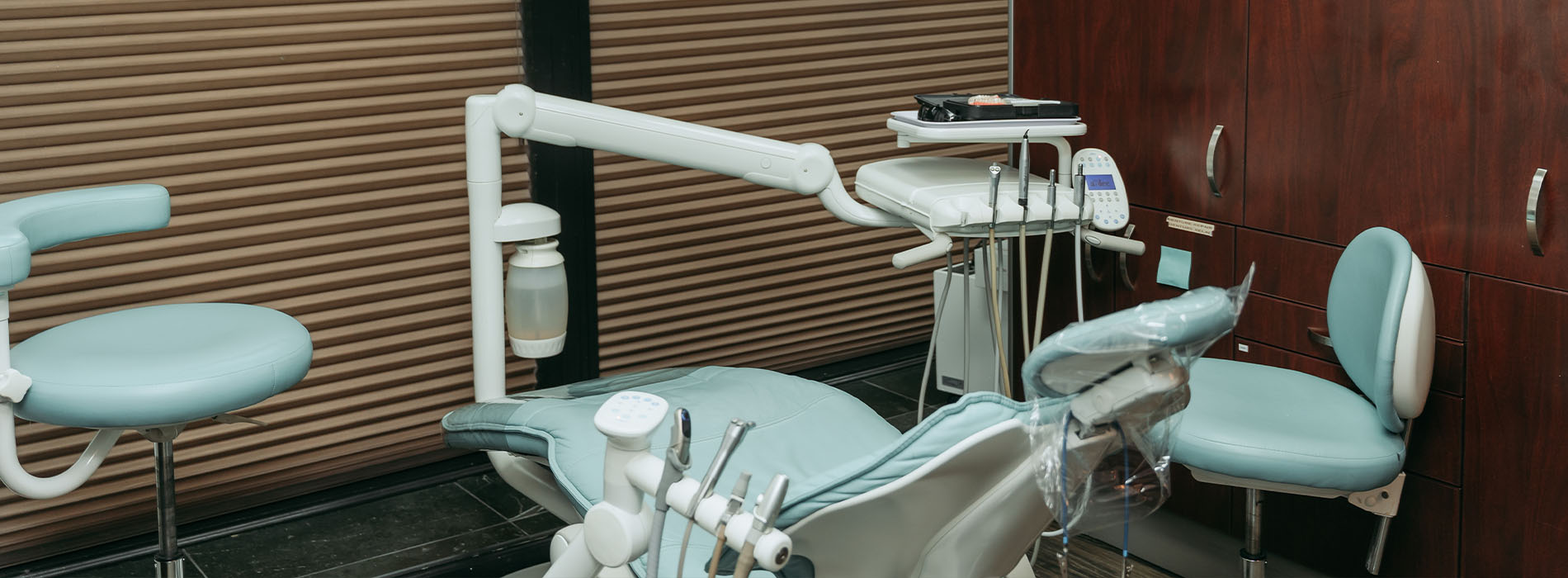 Smiles Dental at Reston Town Center | Fluoride Treatment, TMJ Disorders and Oral Cancer Screening